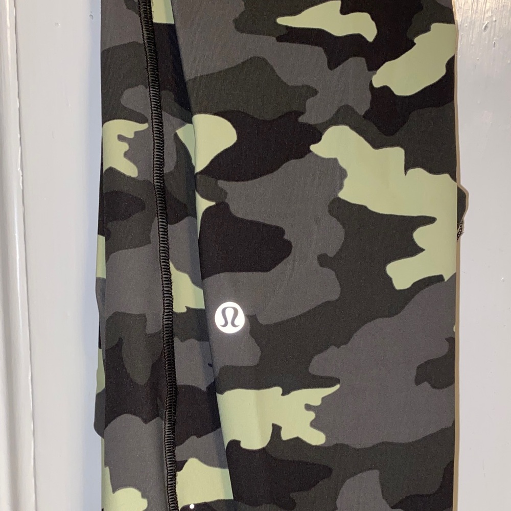 lululemon athletica Camouflage Leggings - Black and Green